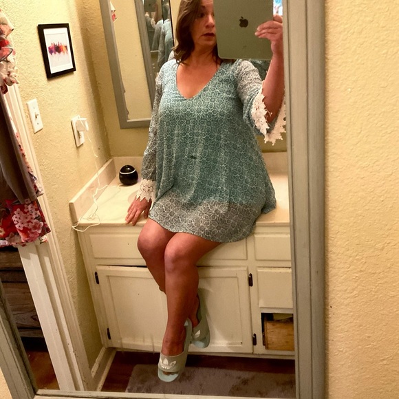 NEW LISTING‼️SHOW ME YOUR MUMU Dress - Picture 8 of 16